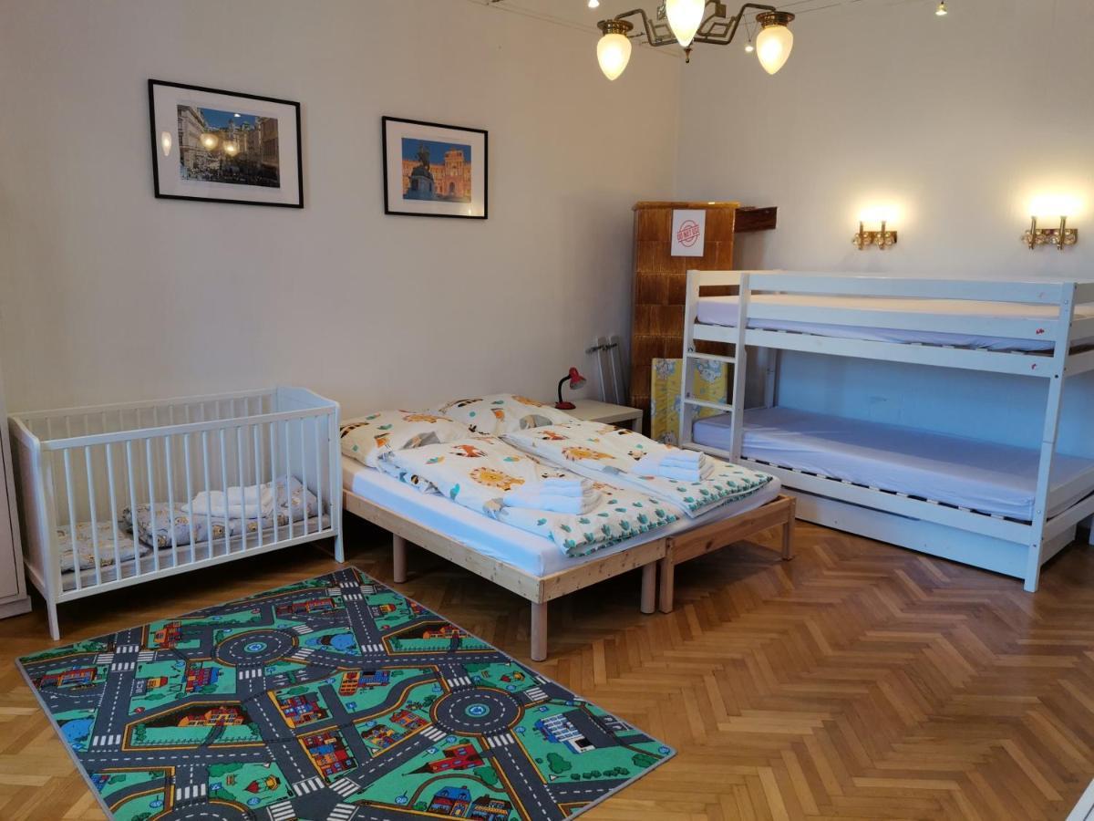 Family Apartment With Two Bathrooms Near To City Center Відень Екстер'єр фото